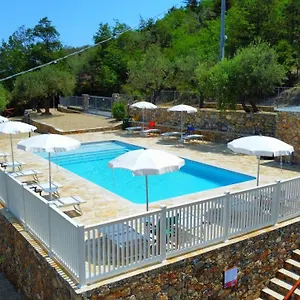 Monte Acuto - Natura, Mare & Relax In Piscina Toirano
